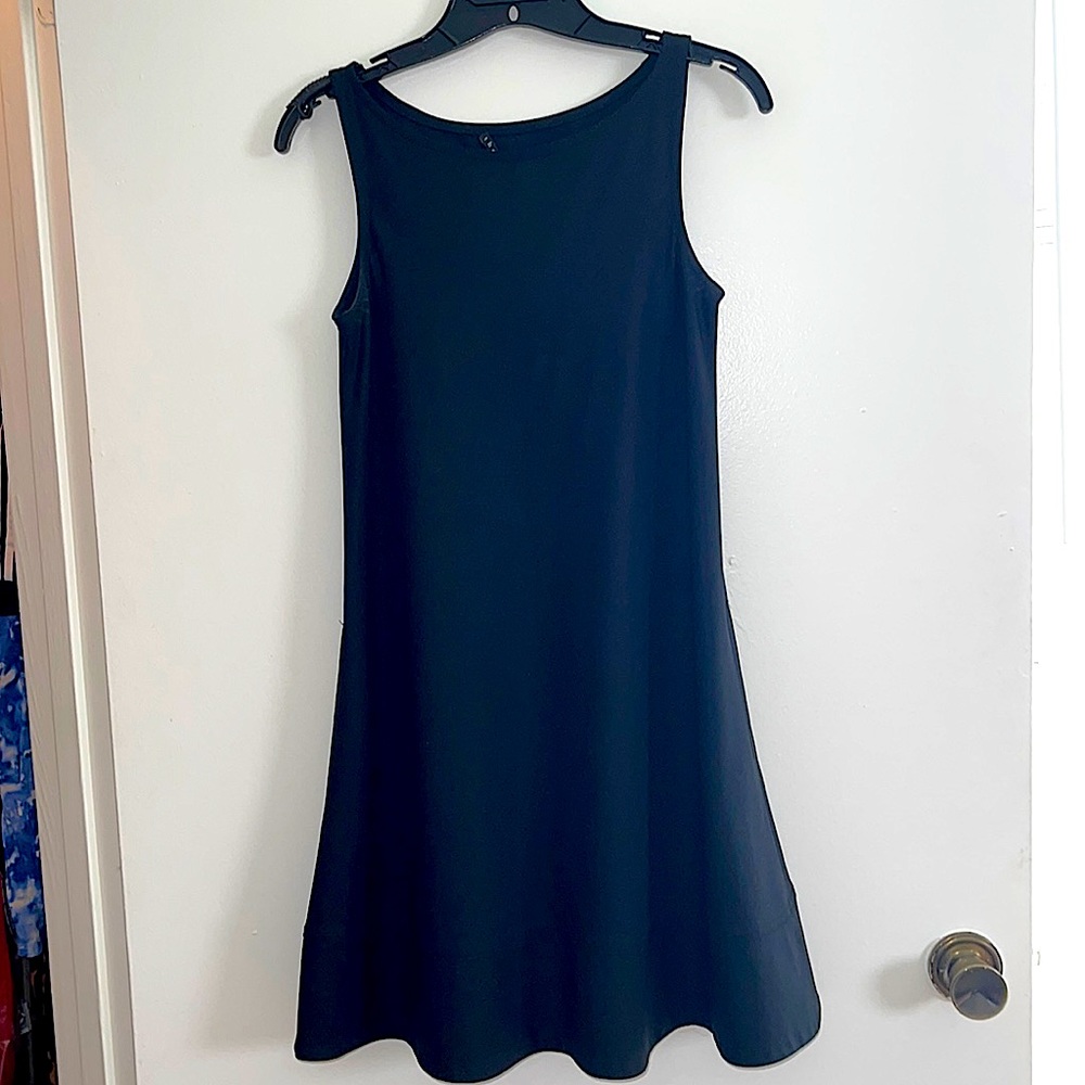 Theory black wool dress. Sz 0.